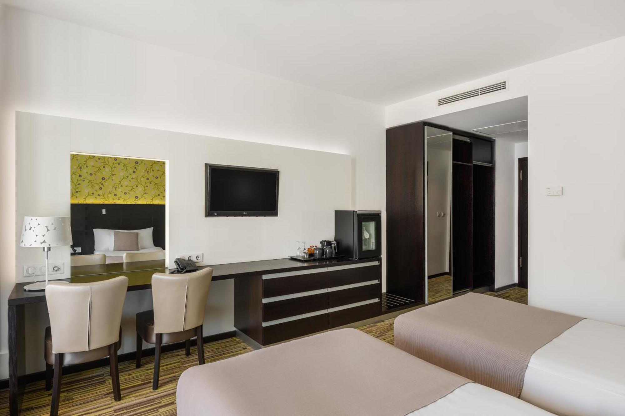 Art Hotel แซแก็ด ภายนอก รูปภาพ