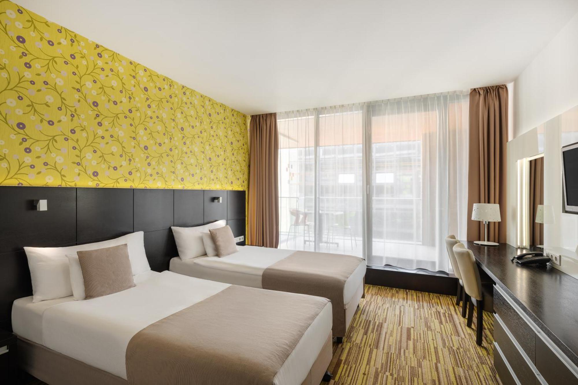 Art Hotel แซแก็ด ภายนอก รูปภาพ