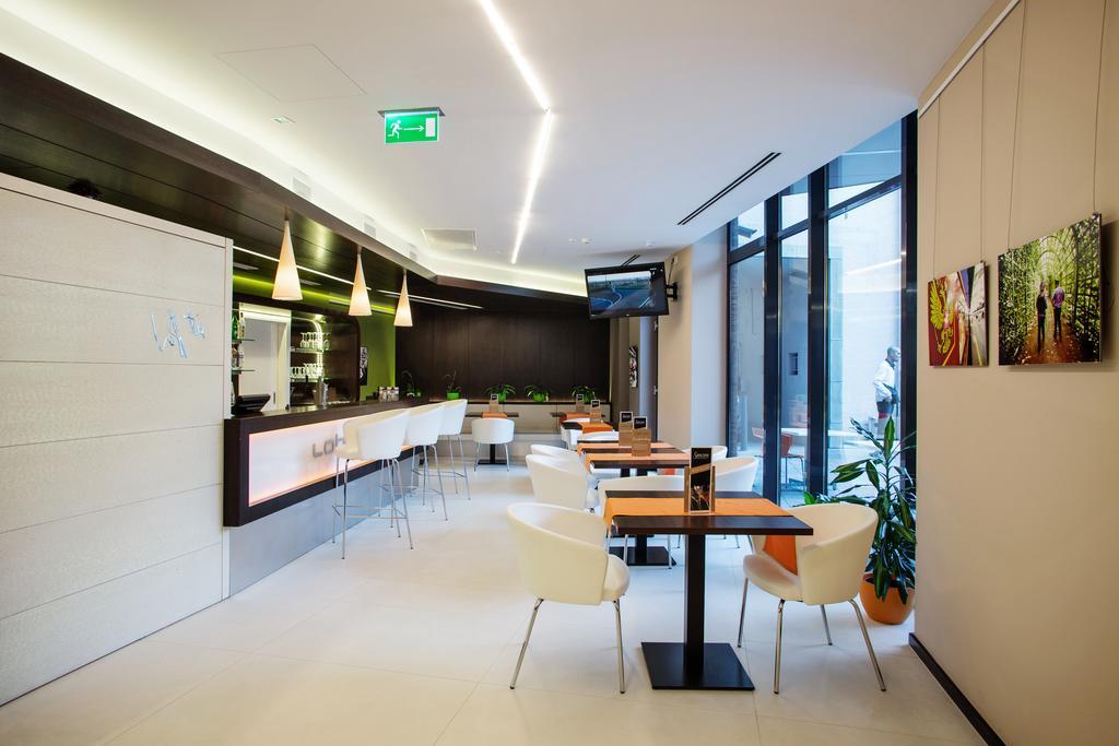 Art Hotel แซแก็ด ภายนอก รูปภาพ